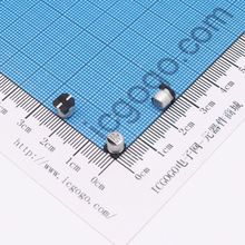 贴片铝电解电容 25V 33UF φ 5*5.4mm UT1E330M0505VG ±20%