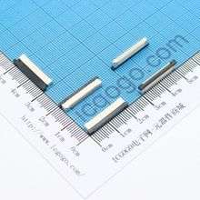 FPC连接器 抽拉 立式 0.5L-32P 32Pin 脚间距 0.5MM 扁平连接器 软排线插座
